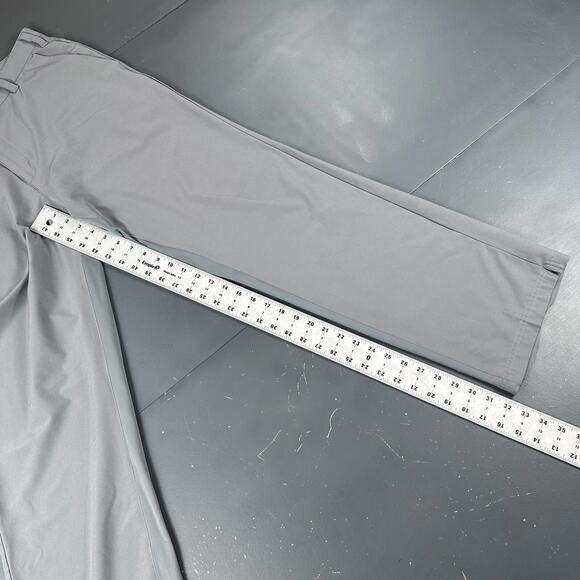 Adidas Golf Pants Mens 40x32 Gray Performance Relaxed Straight Stretch Dress EUC - Picture 4 of 7